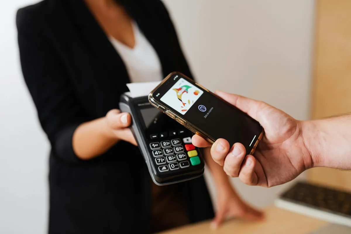 Mobile payment options including Touch n Go and FPX for Malaysian online sellers